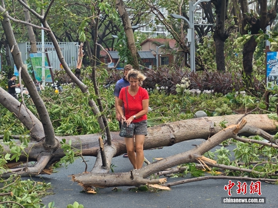 Kajiki là cơn bão nghiêm trọng nhất ảnh hưởng đến Tam Á (Trung Quốc)